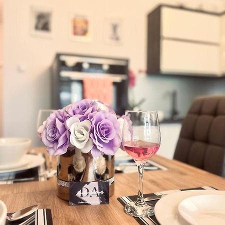Downtownapartments Andy Air-Conditioned, Underground Parking Available Rzeszow Ngoại thất bức ảnh