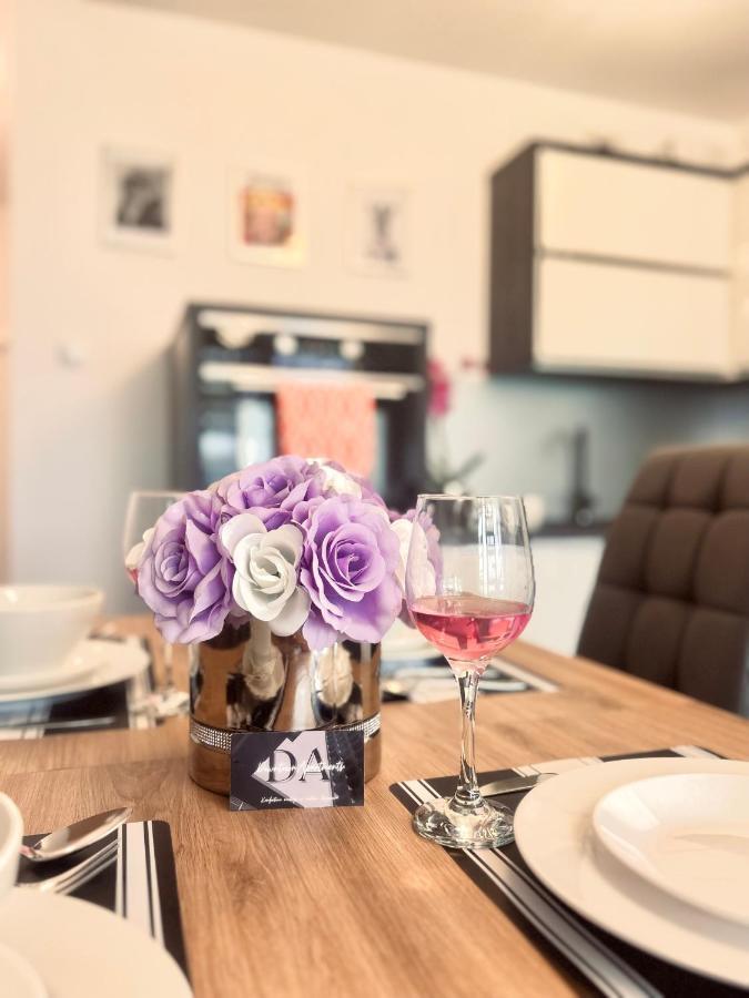 Downtownapartments Andy Air-Conditioned, Underground Parking Available Rzeszow Ngoại thất bức ảnh