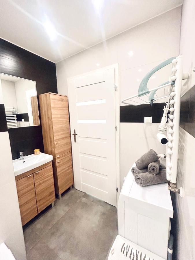 Downtownapartments Andy Air-Conditioned, Underground Parking Available Rzeszow Ngoại thất bức ảnh